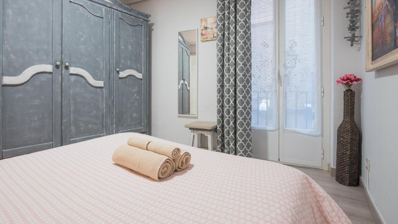 Toledo Feliz Apartments Bagian luar foto