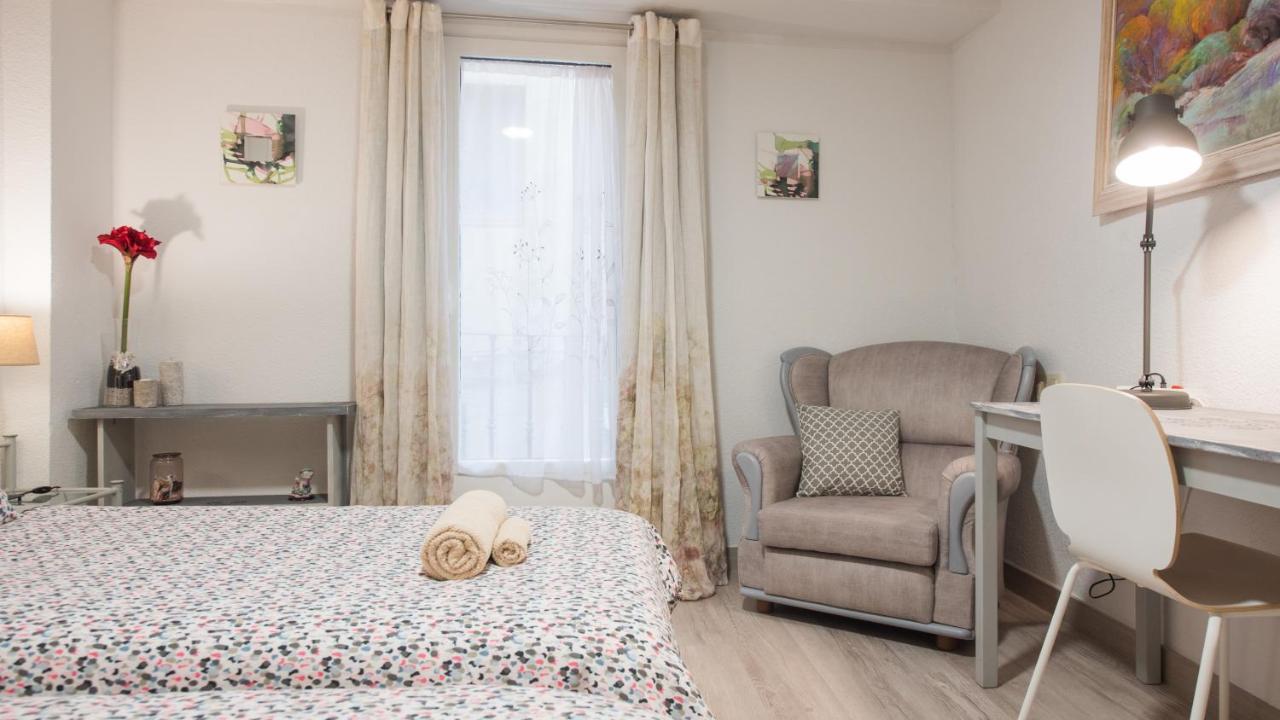 Toledo Feliz Apartments Bagian luar foto